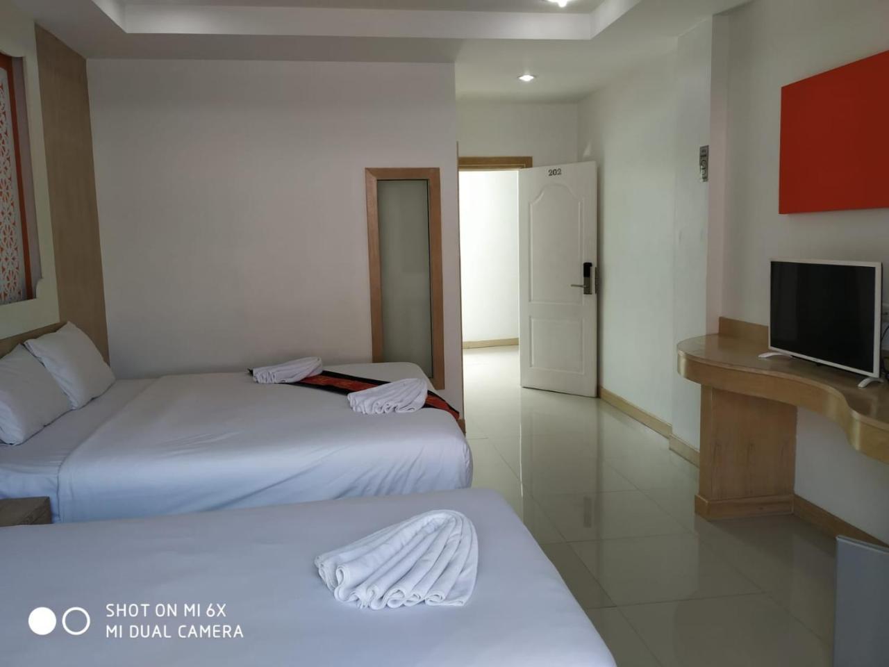 Red Sapphire Hotel Patong المظهر الخارجي الصورة